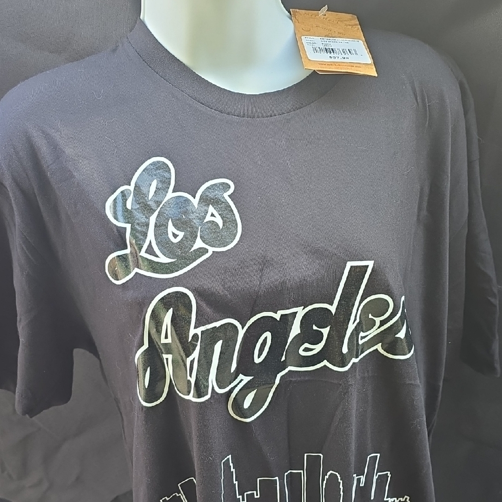 Mitchell & Ness Black City Scape Tee